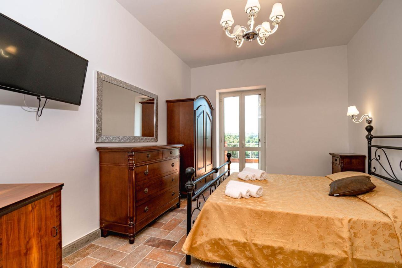 Luxury Villa Arianna Tarano Exterior photo